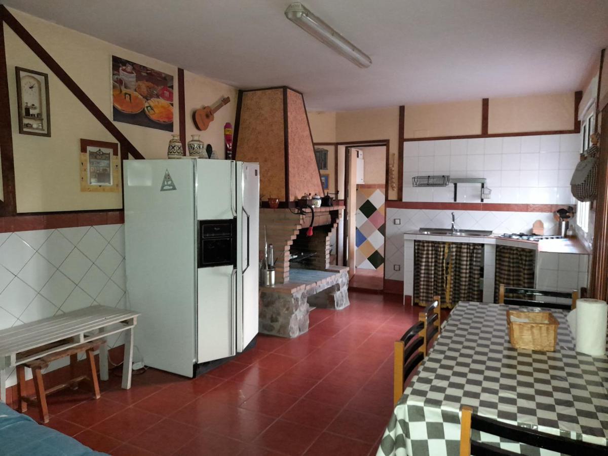 Vivencias Casa Rural Para 10 Personas Camunas Exterior photo