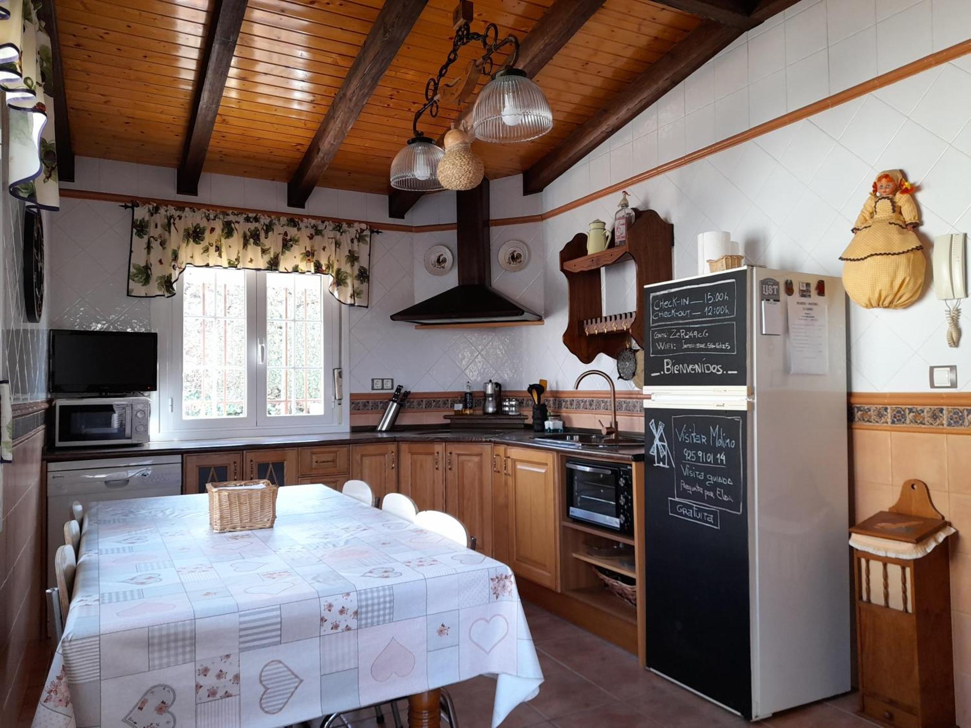 Vivencias Casa Rural Para 10 Personas Camunas Exterior photo
